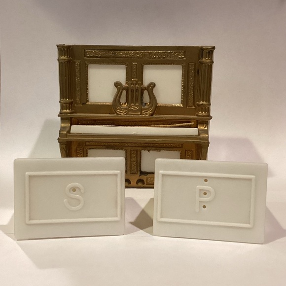 1940's Davis Products Piano Salt and Pepper Shaker Vintage - Picture 5 of 8